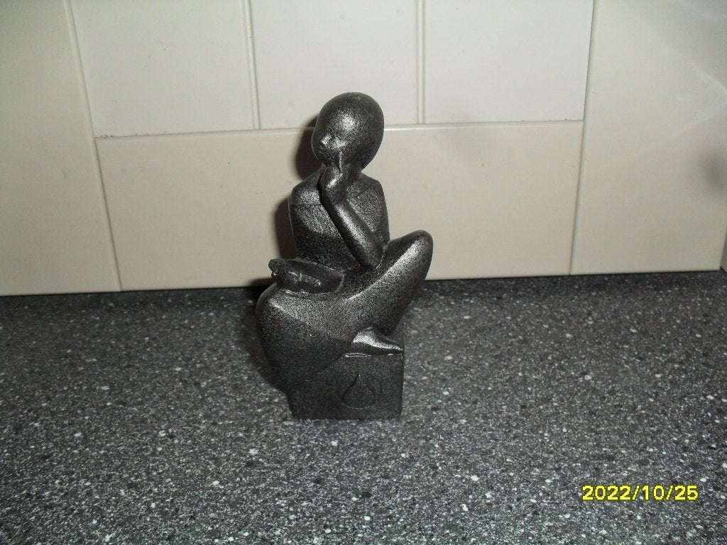 Mooi beeldje van Terre des Hommes in perfecte staat., Minder dan 20 cm, Ophalen of Verzenden, Steen of Keramiek, Beeld
