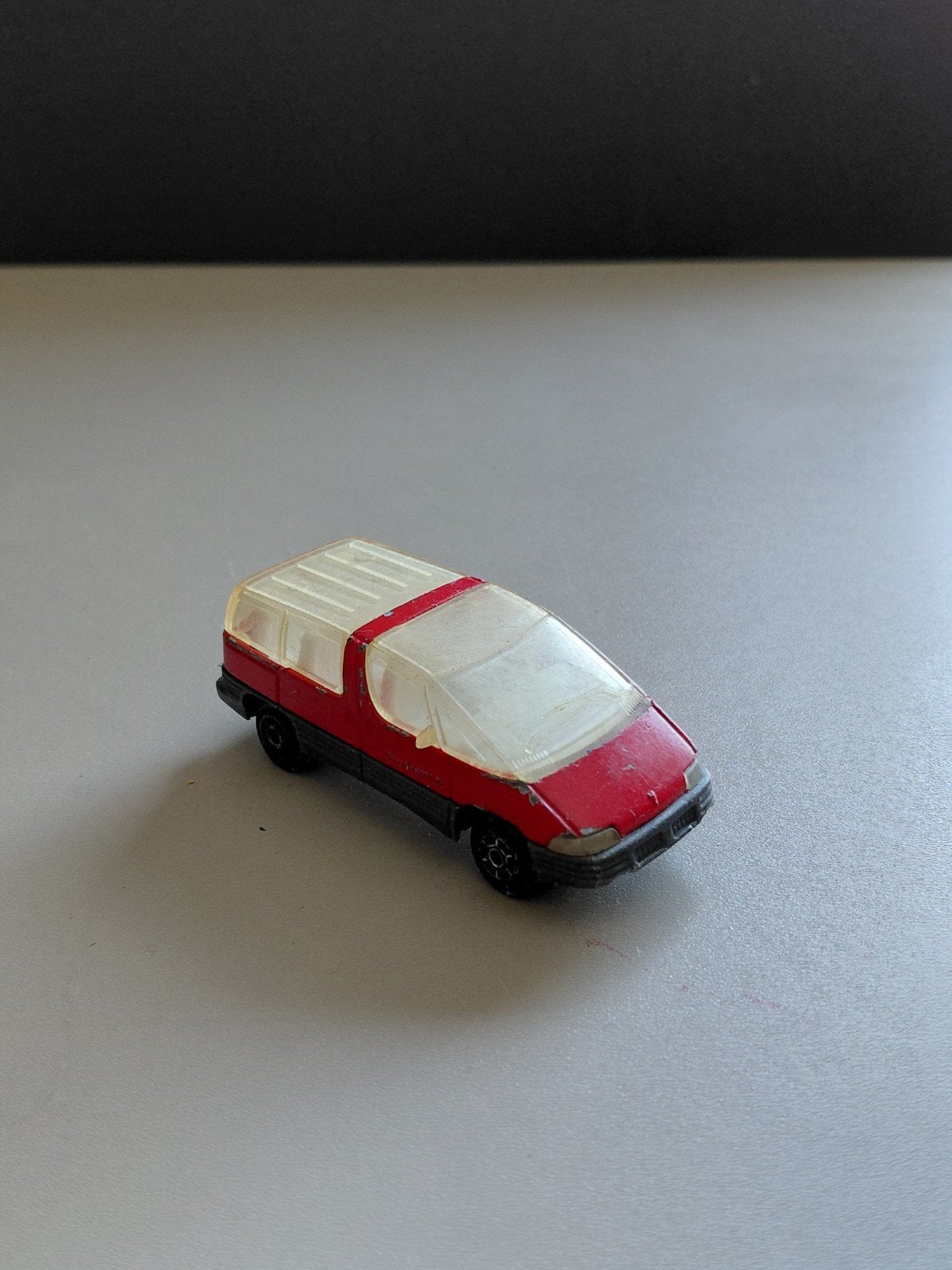 Majorette Pontiac Trans Sport Minivan Rood (1994 200 Series), Ophalen of Verzenden, Gebruikt, Auto