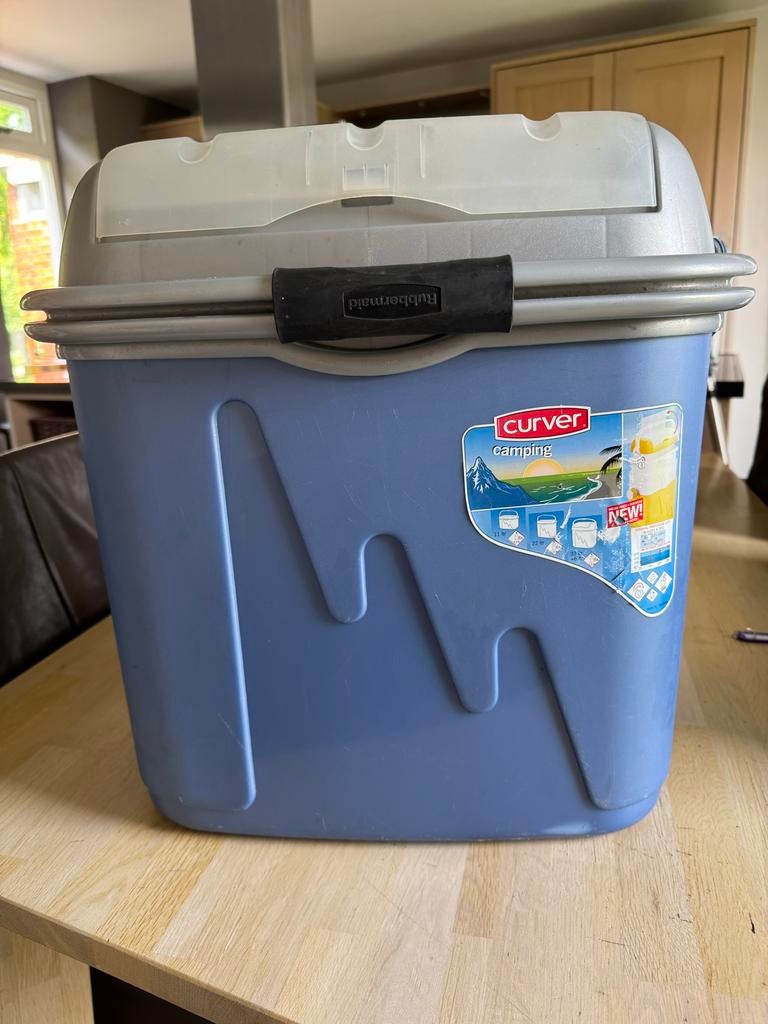 Curver Koelbox 33L - Ideaal voor 8x 1,5L flessen, Doe-het-zelf en Verbouw, Gereedschapskisten, Ophalen, Gebruikt