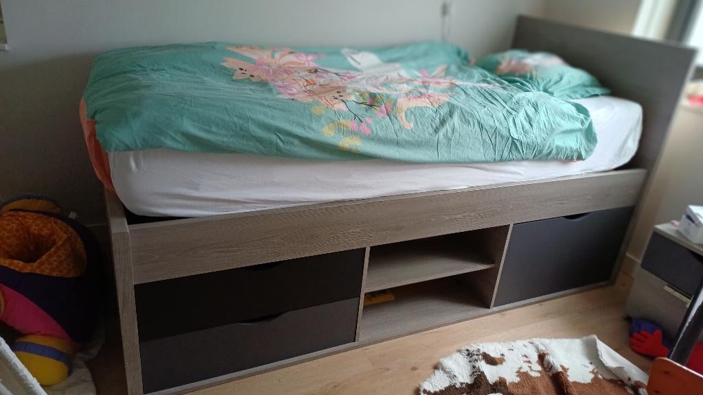 Bed, kast, nachtkastje, Ophalen, Gebruikt, Minder dan 45 cm, 70 cm of meer
