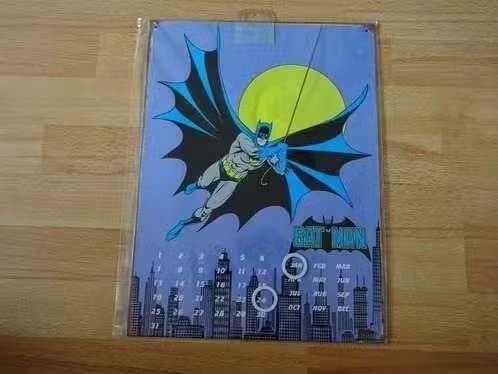 METALEN Kalender Batman 30 x 40 cm WANDPLAAT, Ophalen of Verzenden, Jaarkalender, Nieuw