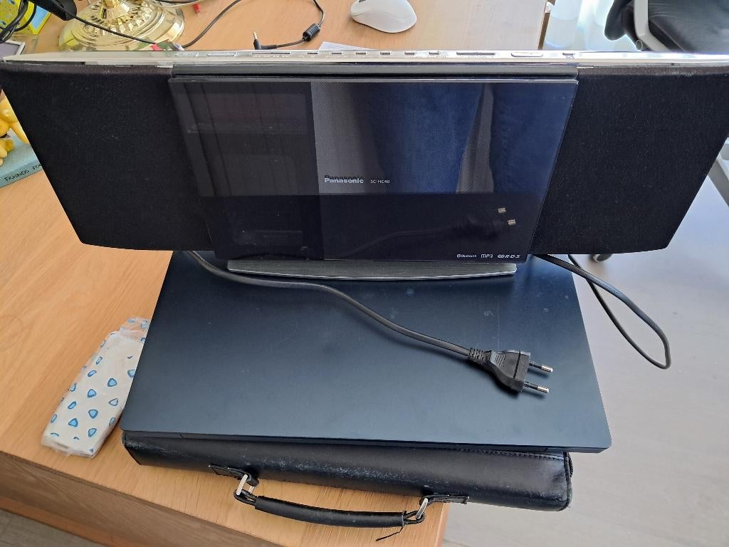 Compact stereosysteem te koop, MP3-aansluiting, Zo goed als nieuw, Tuner of Radio, Ophalen