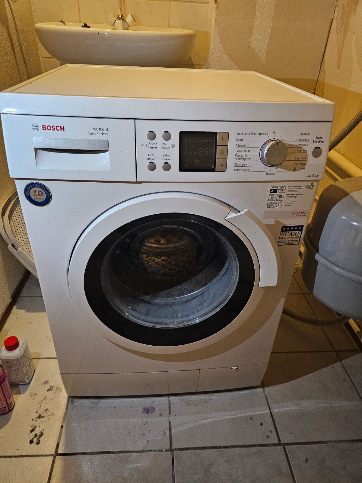 Bosch VarioPerfect Logixx 8 - Motor revisie nodig, Witgoed en Apparatuur, Wasmachines, Ophalen, 1200 tot 1600 toeren, 85 tot 90 cm