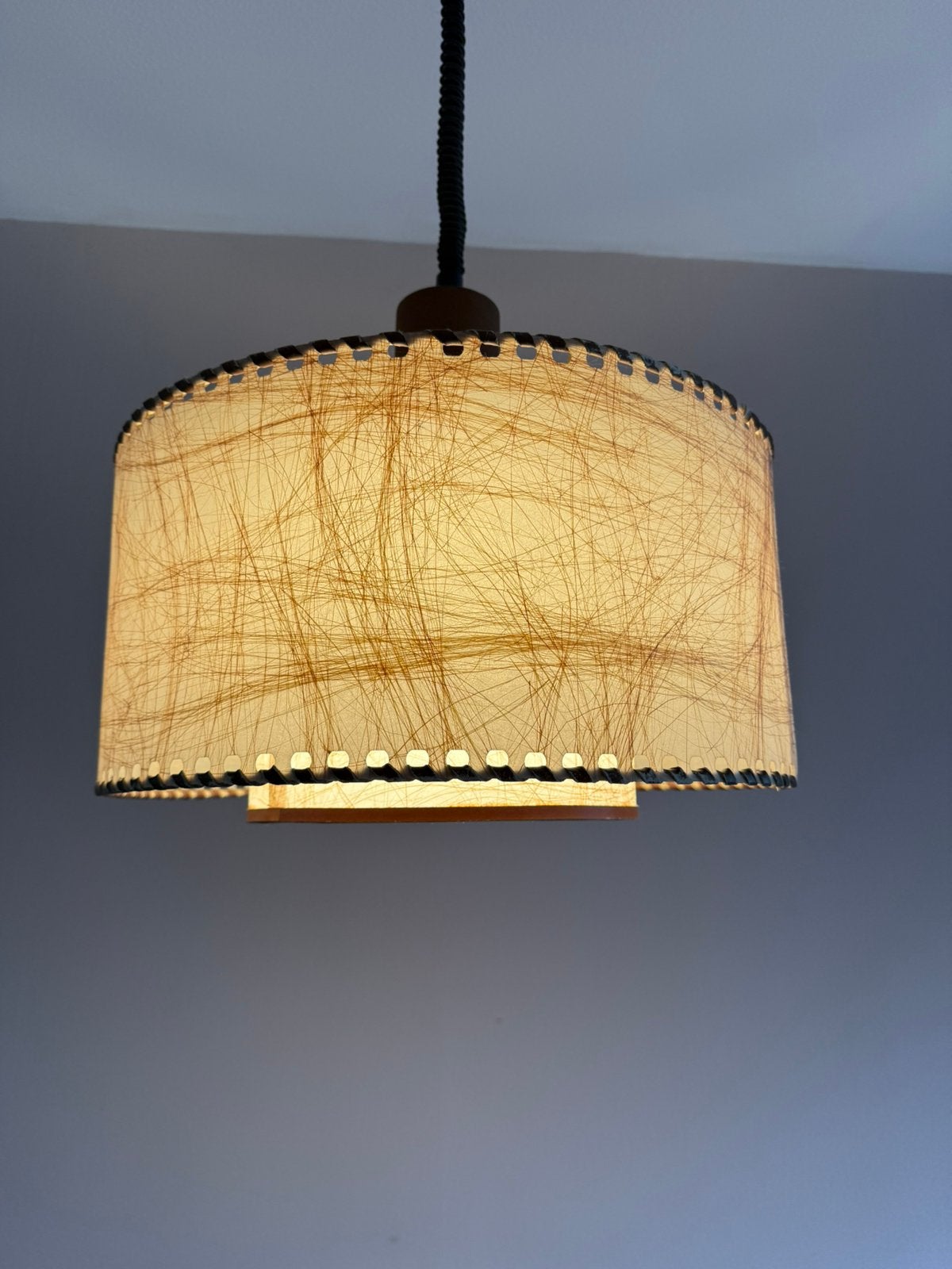 Prachtige mid century hanglamp  met dubbele kap, Ophalen, Gebruikt, Mid century, E27 (groot)