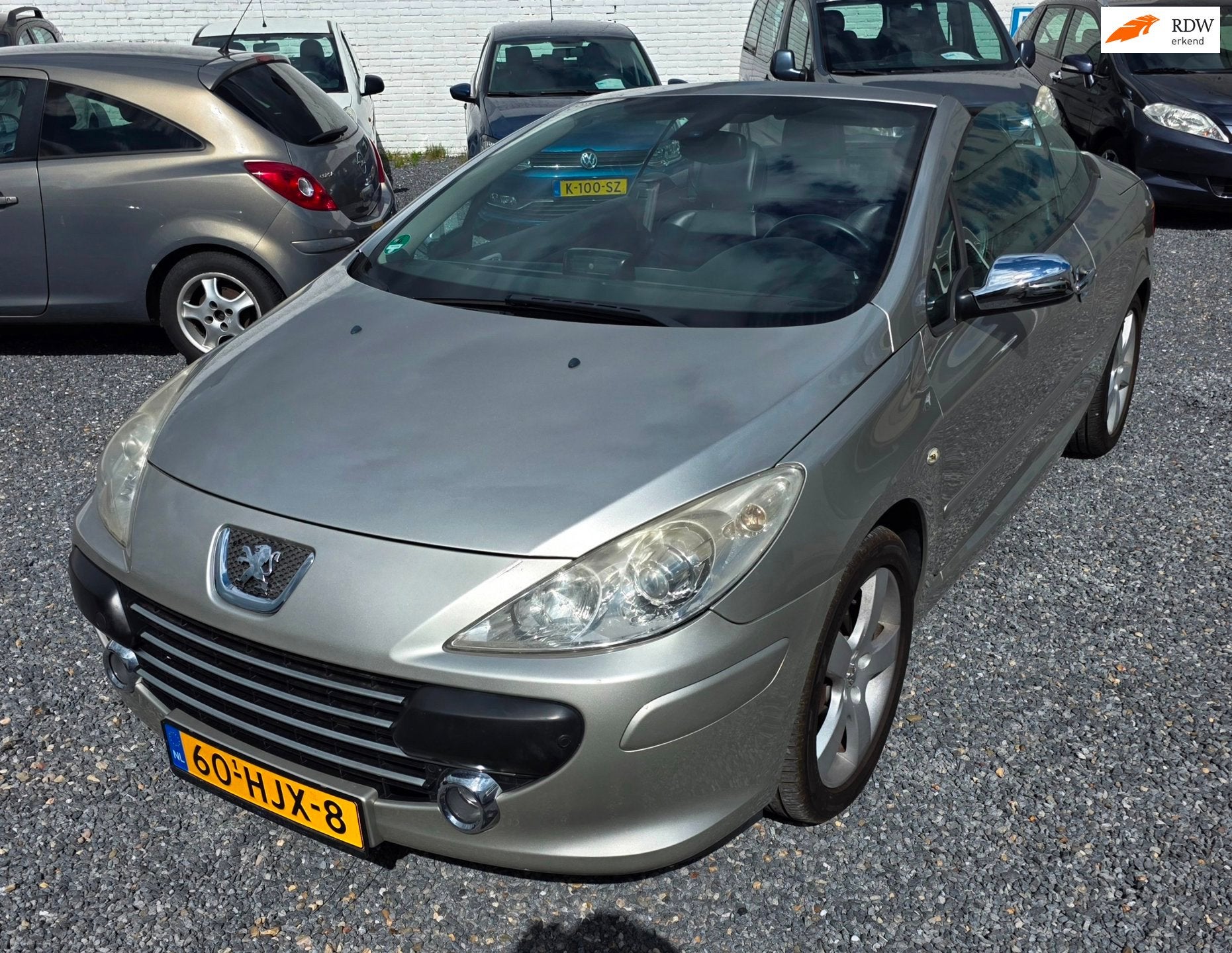 Peugeot 307 CC 2.0-16V Palm Beach Carbio zeer netjes, Auto's, Voorwielaandrijving, Dealer onderhouden, Gebruikt, Zwart