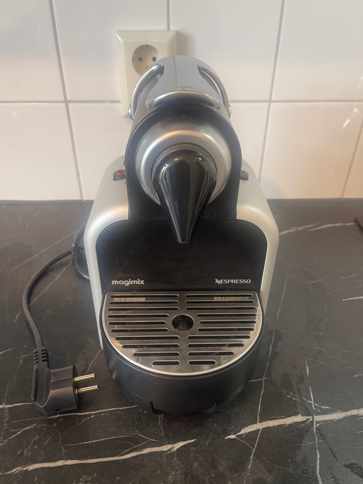 Nespresso Magimix M100 Koffiezetapparaat, Ophalen of Verzenden, Zo goed als nieuw