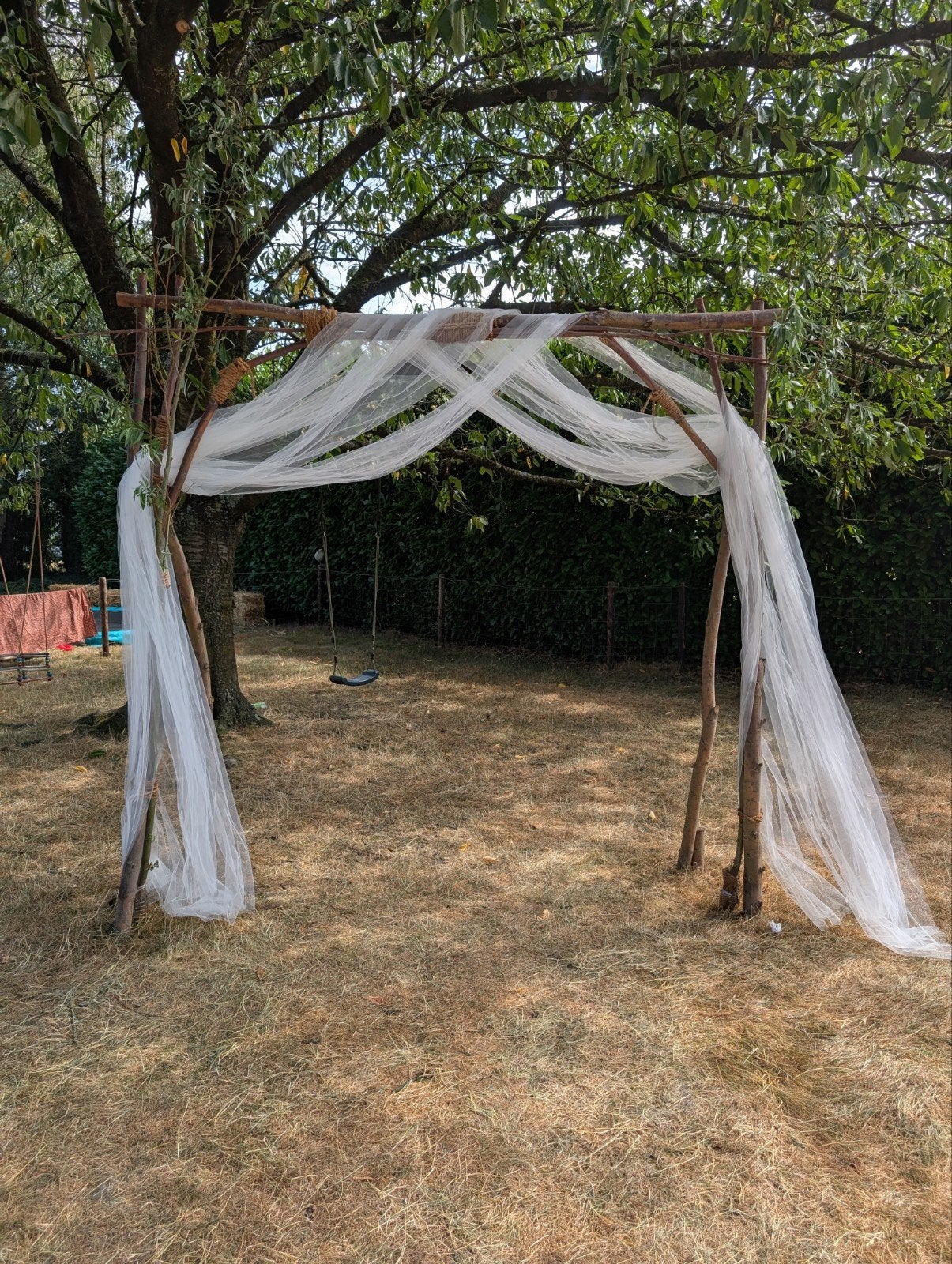 wilgenhouten prieeltje backdrop bruiloft incl stof, Ophalen, Versiering, Geboorte of Huwelijk