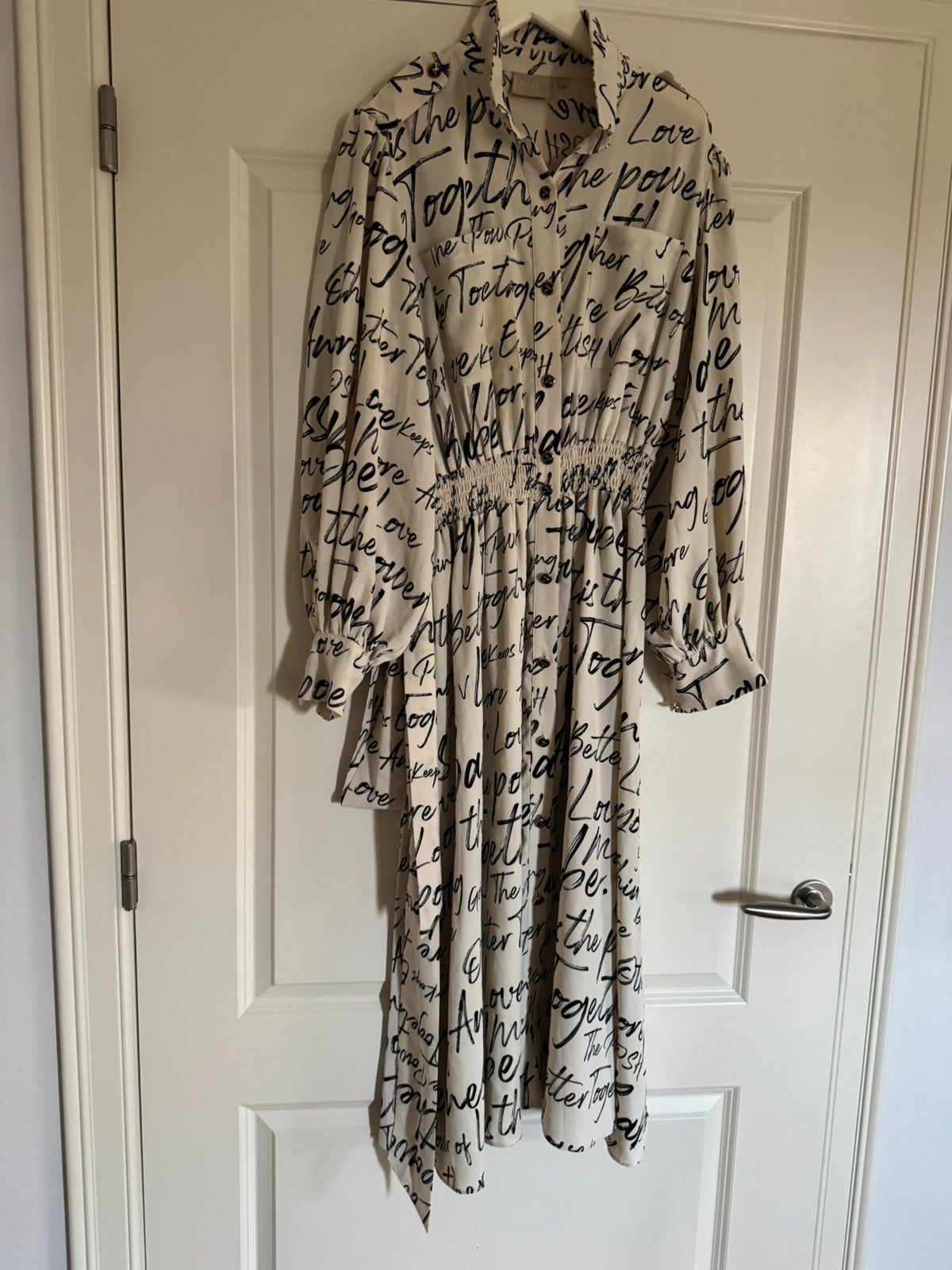 Josh V Maxi jurk maat M, Kleding | Dames, Maat 38/40 (M), Verzenden, Beige, Zo goed als nieuw