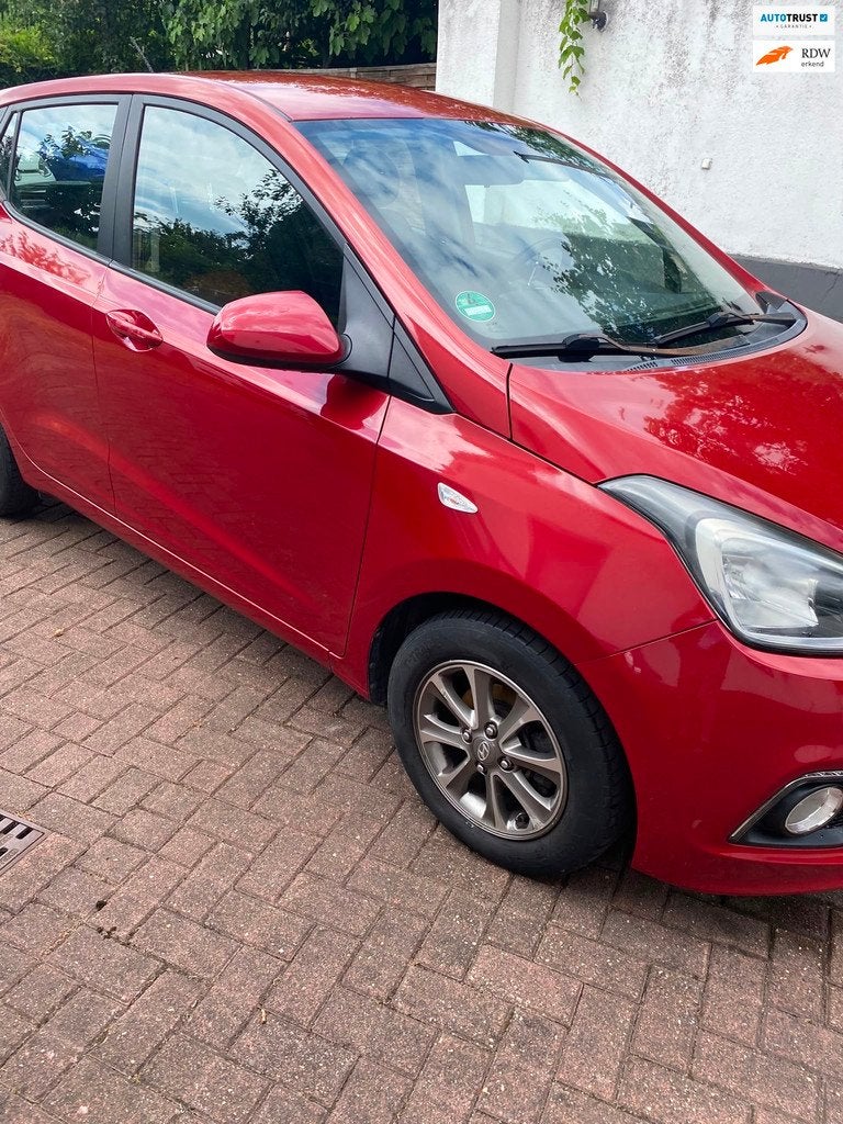 Hyundai I10 1.0i i-Motion Comfort Plus, Auto's, Hyundai, Voorwielaandrijving, Gebruikt, Zwart, 23 km/l