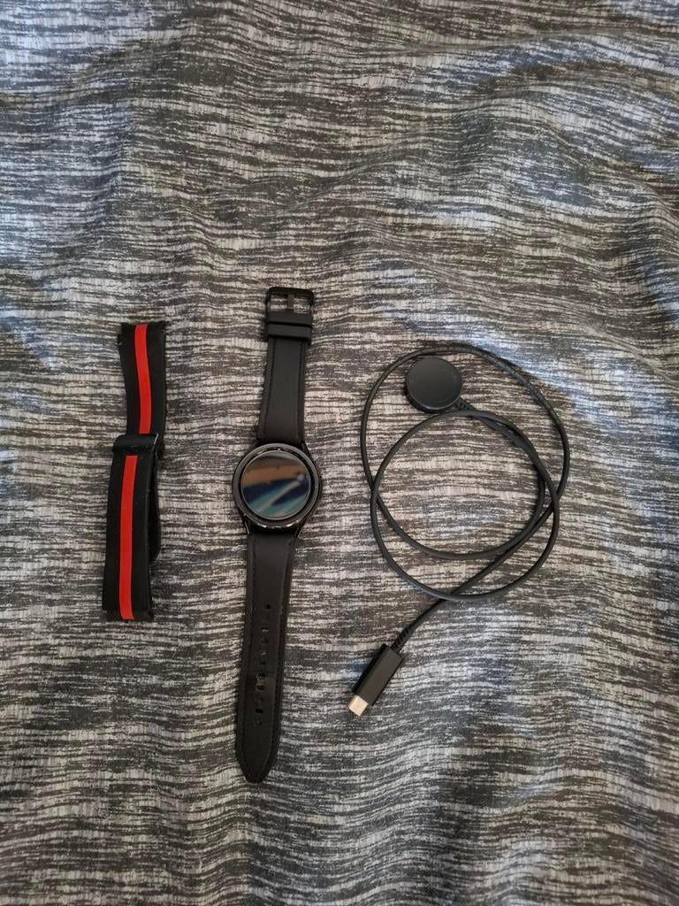 Samsung galaxy watch 6 classic + extra magnetische polsband, Gebruikt, Conditie, Zwart, Ophalen of Verzenden