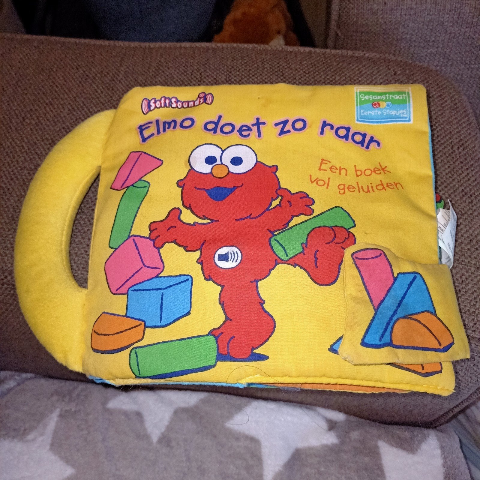 Elmo doet zo raar. Een stoffen boek vol geluiden. Softsounds, Gelezen, Ophalen of Verzenden, Sesamstraat, 2 tot 3 jaar