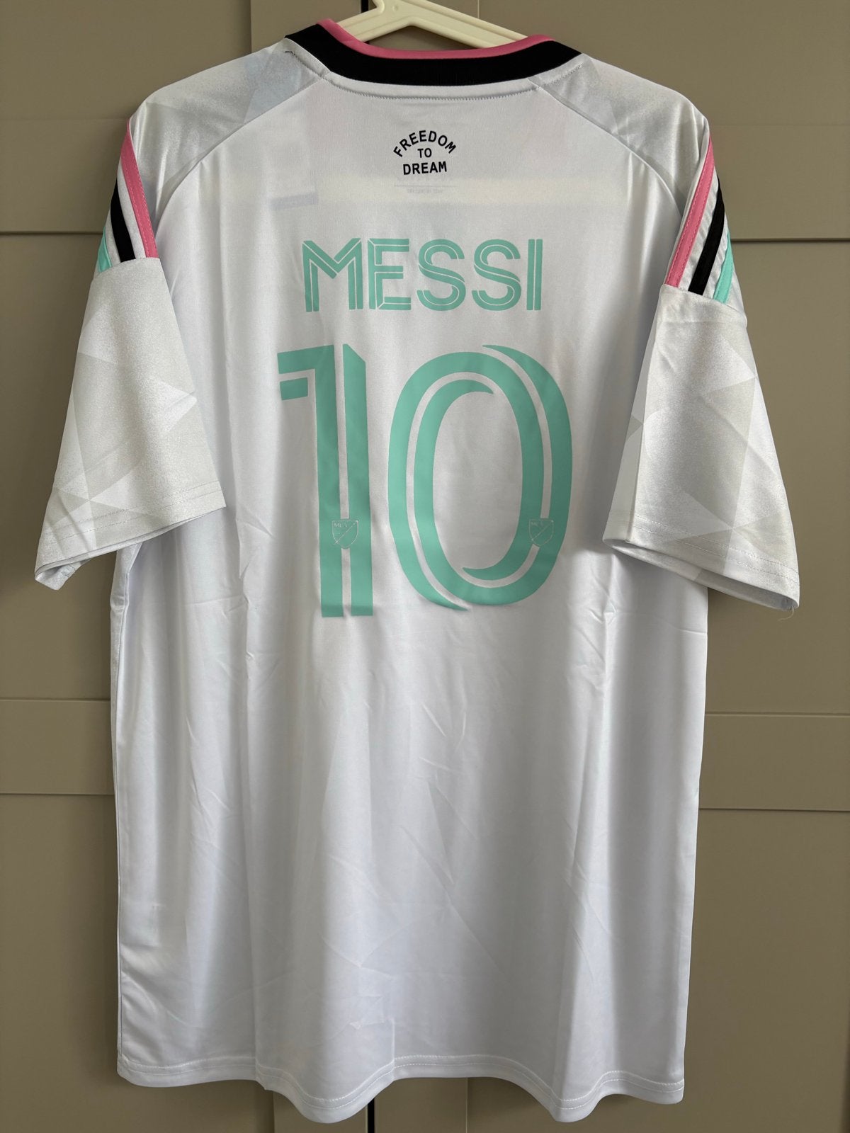 Inter Miami Lionel Messi uitshirt XL - adidas mls Suárez, Maat XL, Ophalen of Verzenden, Nieuw, Overige typen