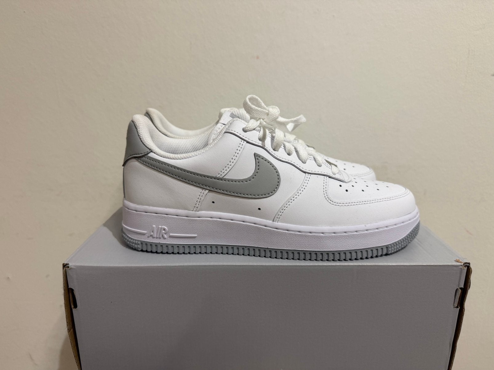 Te koop nieuwe Nike Air Force 1 white maat 40, Postlaan 3, Wit, Nieuw, Ophalen of Verzenden