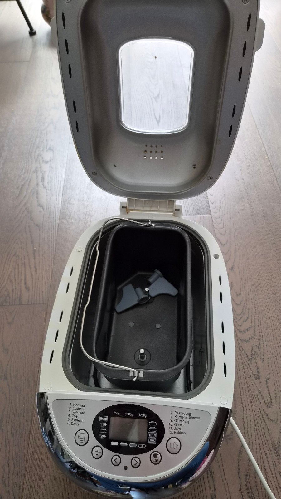 SilverCrest Broodbakmachine - Zo goed als nieuw, Witgoed en Apparatuur, Broodbakmachines, Met timer, 800 tot 1200 gram deeg, Ophalen of Verzenden