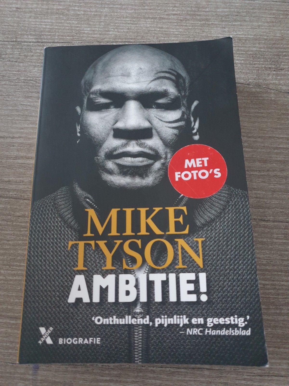 Mike Tyson - Ambitie! Biografie met foto's, Boeken, Ophalen of Verzenden, Gelezen, Mike Tyson, Sport