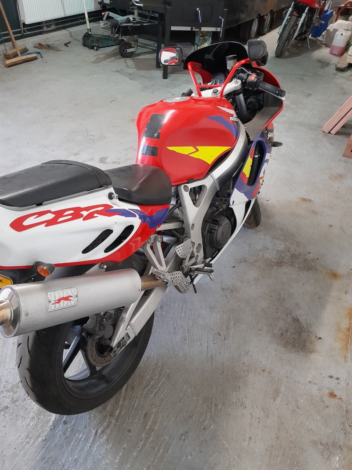 Honda CBR 900 RR Fireblade 1996, Ophalen