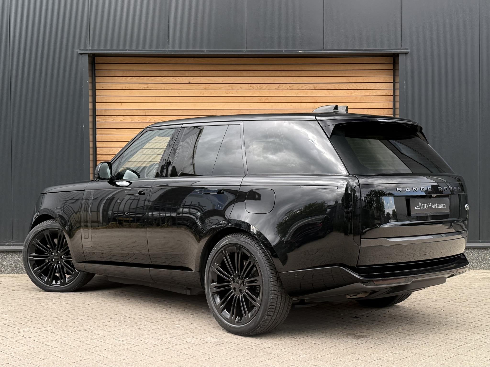 Land Rover Range Rover 3.0 P440e HSE STOELVENTILATIE V+A|MER, Auto's, Automaat, Stof, Gebruikt, Lichtsensor