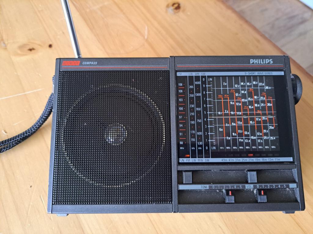 Philips D1835 Compass. Wereldontvanger. Radio., Audio, Tv en Foto, Radio's, Ophalen, Zo goed als nieuw, Wereldontvanger