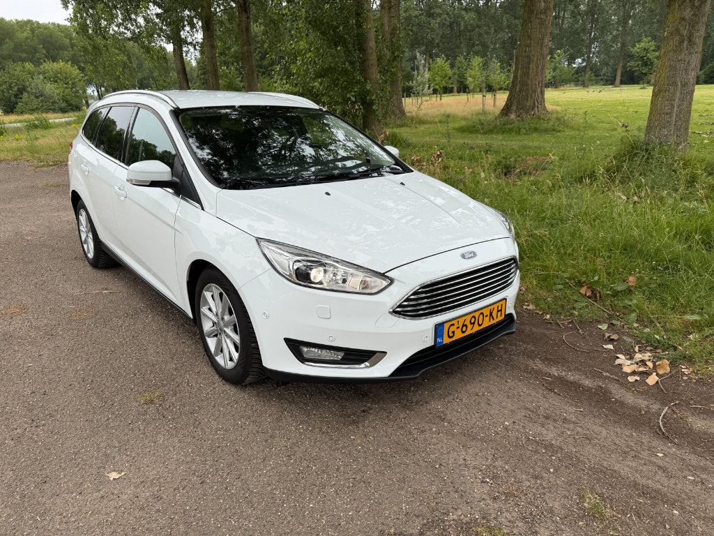 Ford Focus 1.0 Ecoboost 125pk 2015 First Edition Wit, Auto's, Ford, Wit, Handgeschakeld, Particulier, 3 cilinders