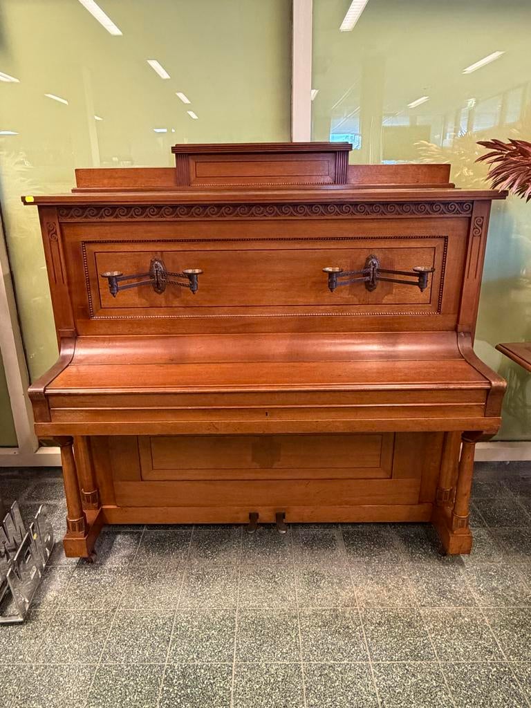Unieke piano, Muziek en Instrumenten, Piano's, Ophalen, Gebruikt, Bruin, Onbekend