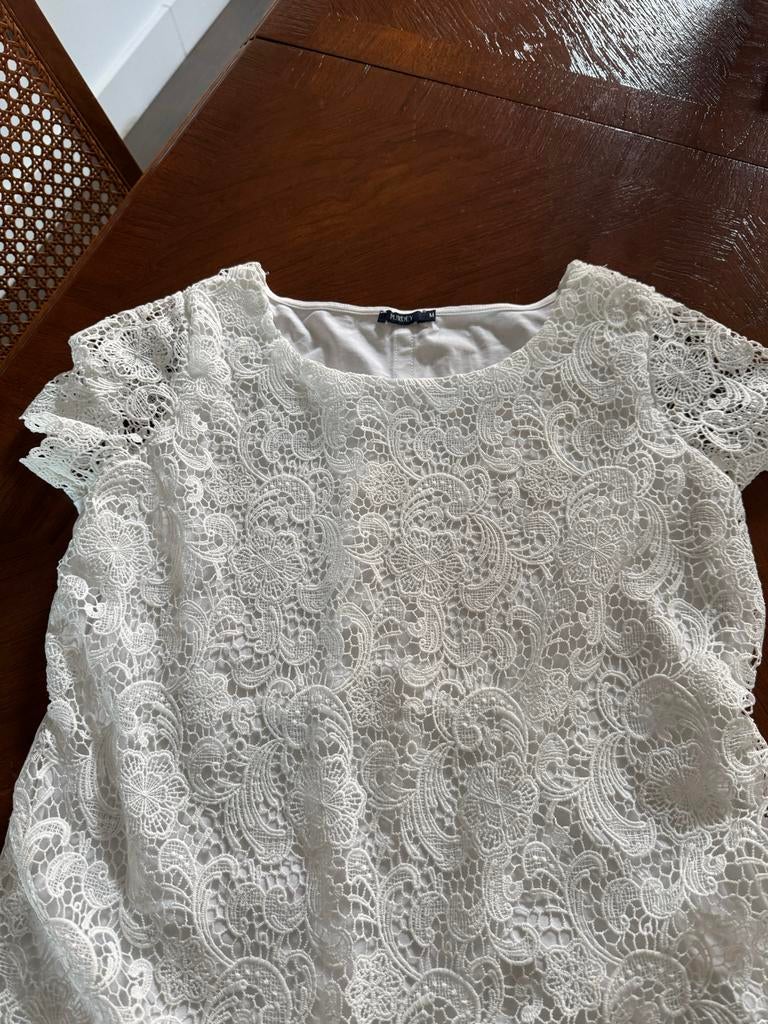 Purdey Kanten Top Wit Maat M - Elegant en Comfortabel, Kleding | Dames, Tops, Maat 38/40 (M), Wit, Ophalen of Verzenden, Zo goed als nieuw