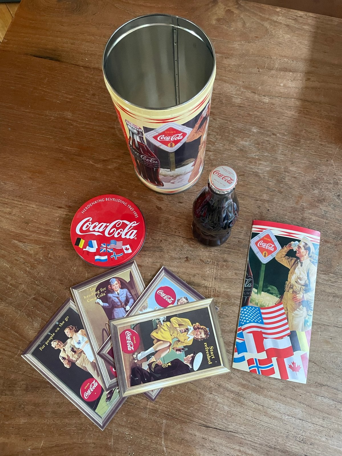 Coca-Cola Herdenkingsset Bevrijding 1945-1995, Ophalen of Verzenden, Gebruikt, Overige typen