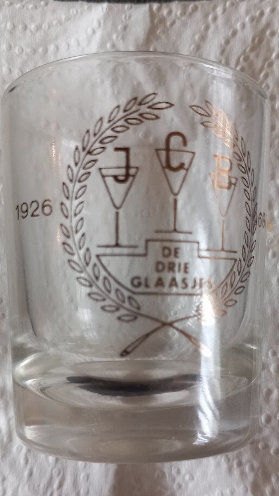 Zeldzaam Historisch Jenever Jubileumglaasje De 3 Glaasjes, Ophalen of Verzenden, Gebruikt, Borrel- of Shotglas