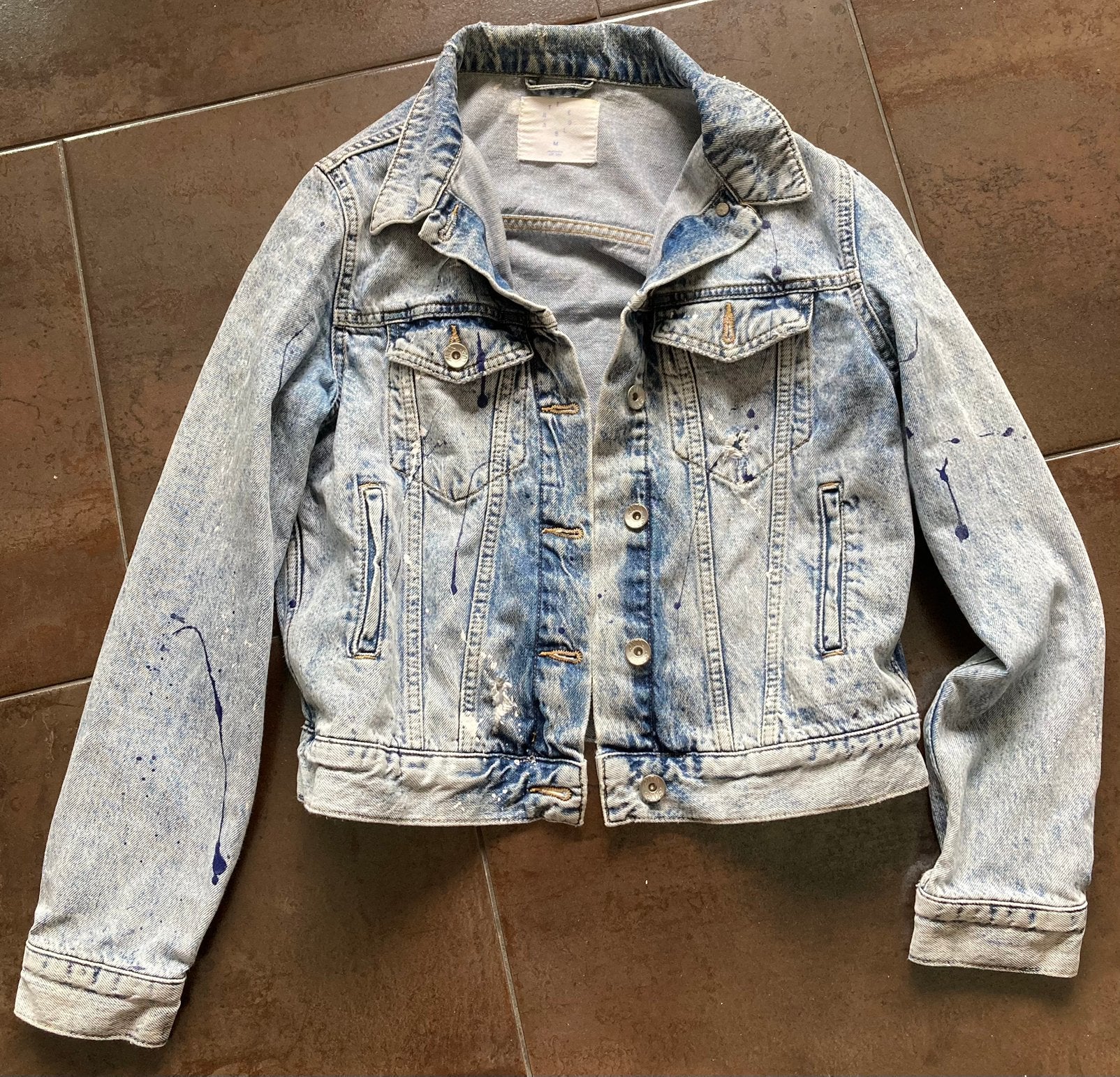 Anti Blue spijkerjas maat M - Trendy ripped look, Maat 38/40 (M), Anti Blue, Blauw, Ophalen of Verzenden