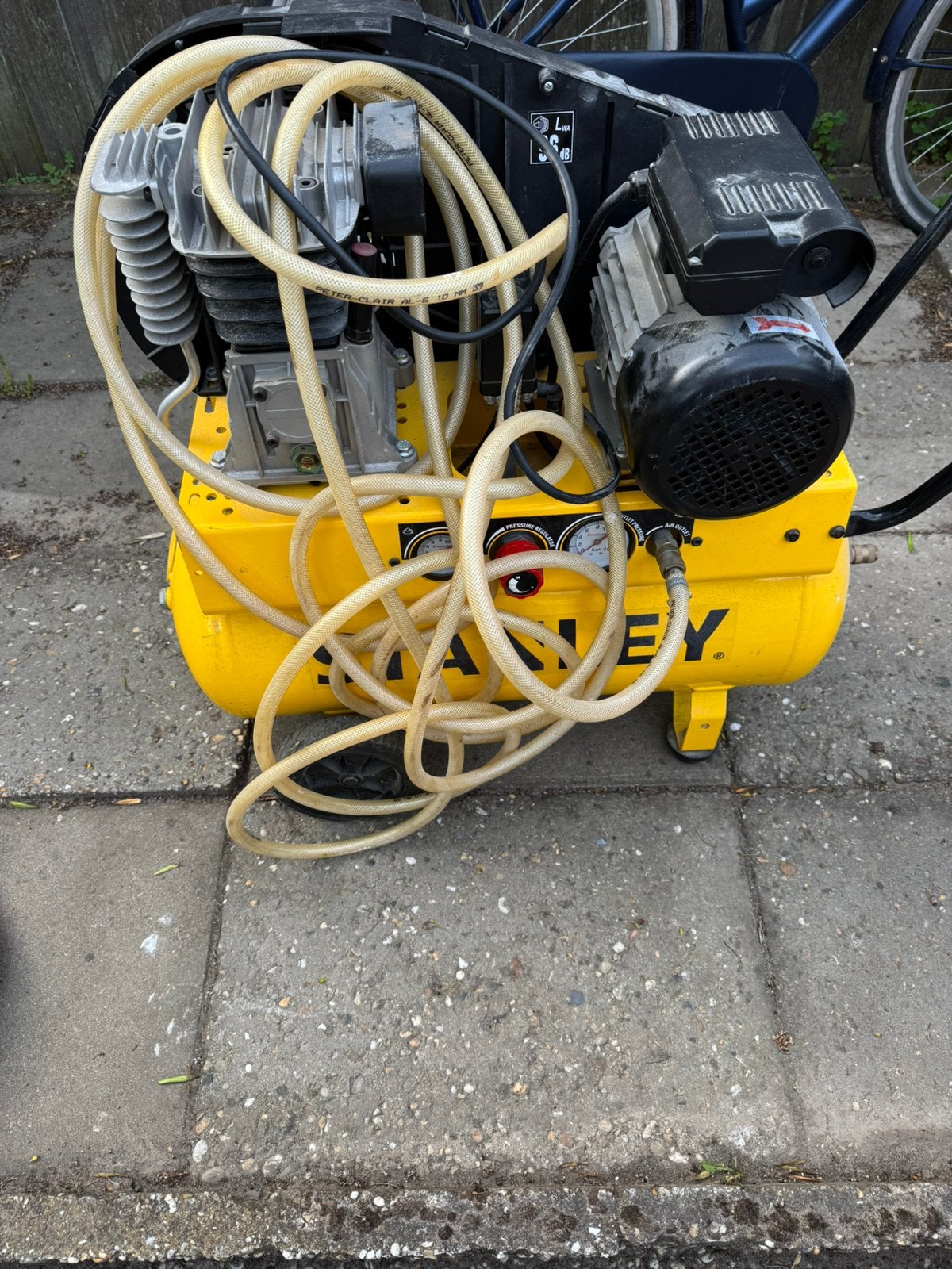 Mooie Stanley Compressor 16 bar, Gebruikt, 10 bar of meer, Ophalen of Verzenden, 25 tot 100 liter