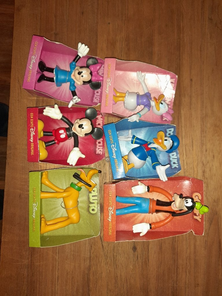 disney 6 nieuwe met orginele doos disney figurende, Ophalen of Verzenden, Overige figuren, Nieuw, Beeldje of Figuurtje