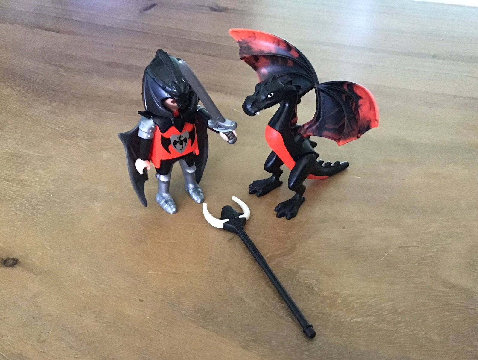 Playmobil; kleine zwarte draak met ridder, Kinderen en Baby's, Speelgoed | Playmobil, Verzenden, Zo goed als nieuw, Complete set