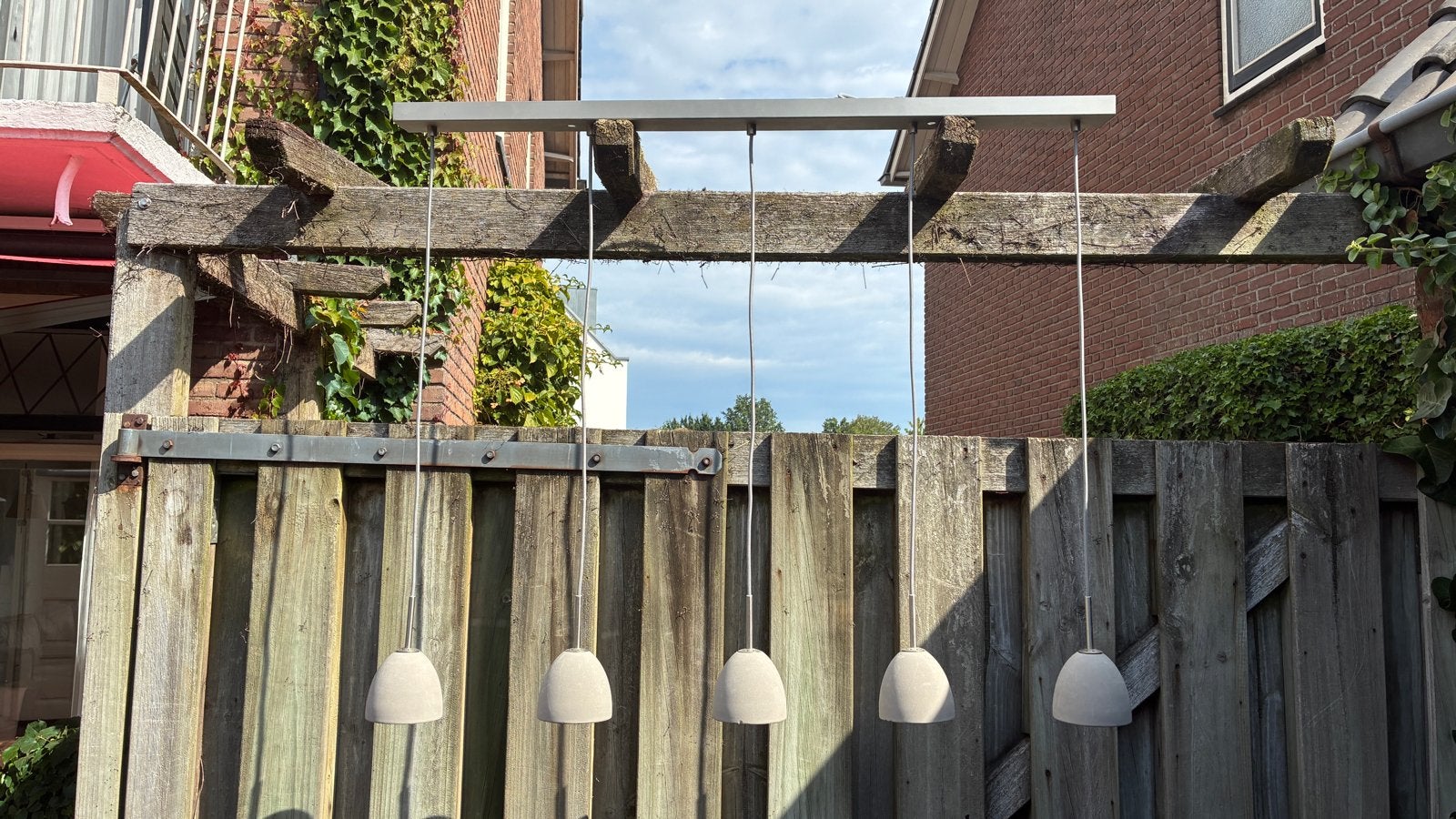 Seed Design Toulon Balk Beton 5-lichts Hanglamp, Huis en Inrichting, Lampen | Hanglampen, Ophalen, Zo goed als nieuw, Steen/keramiek