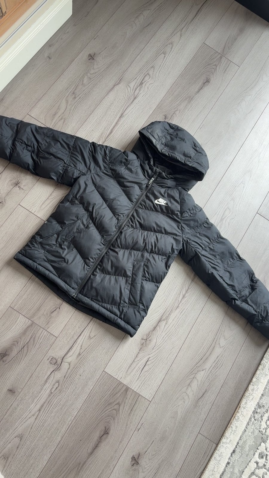 Nike jas 147-158, Ophalen of Verzenden, Zo goed als nieuw, Overige maten, Zwart
