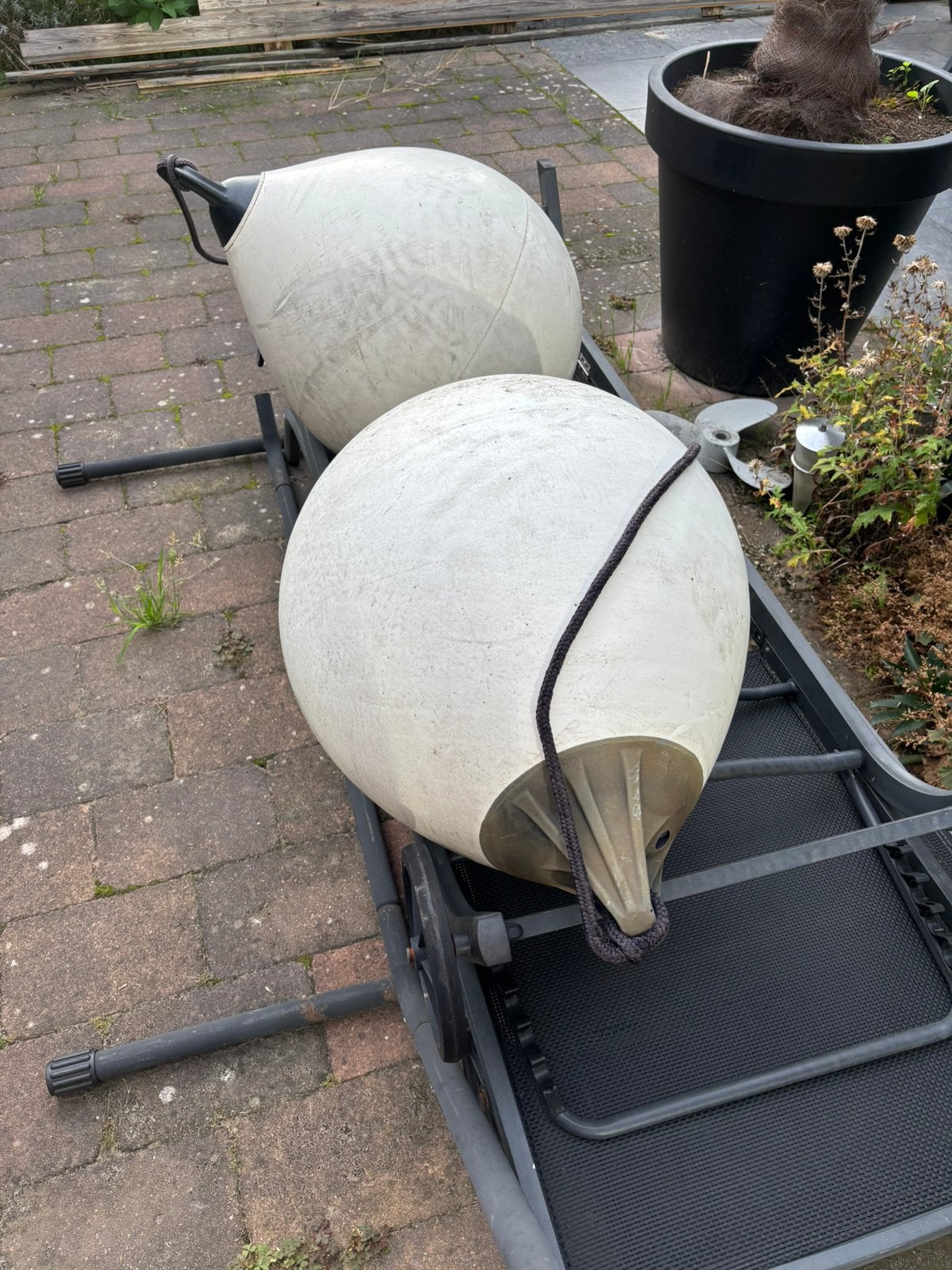 Bolfenders, Ophalen, Gebruikt, Ankeren en Afmeren, Motorboot