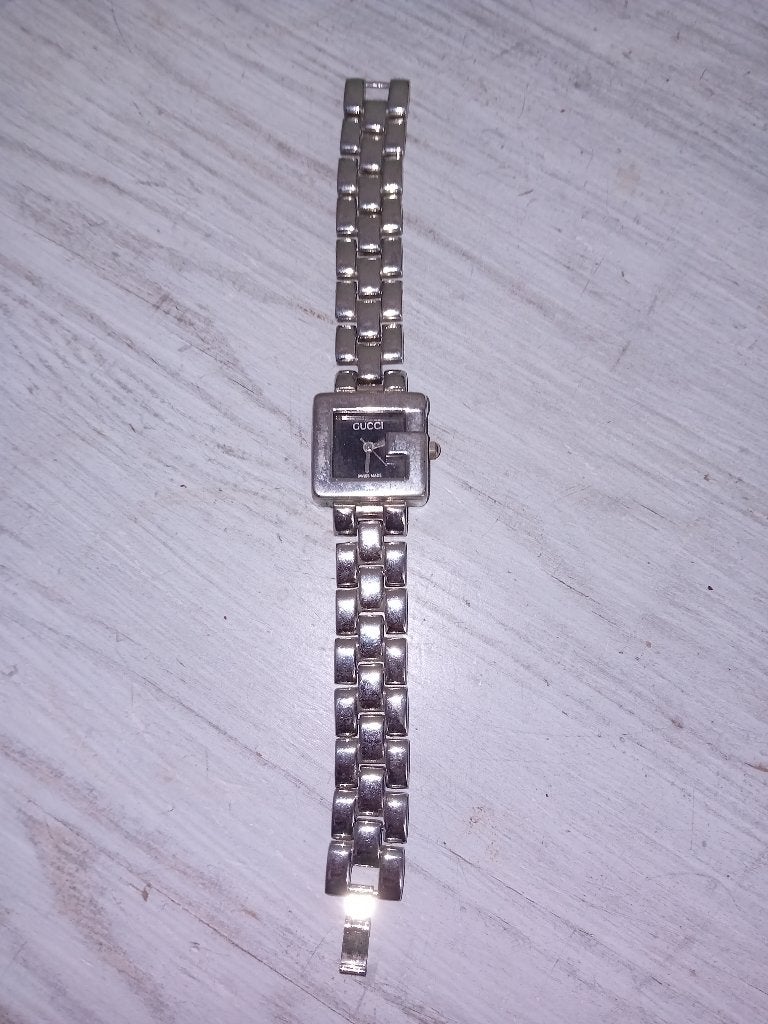 Vintage Gucci 3600L Dameshorloge - G-Square Zilver & Zwart, Sieraden, Tassen en Uiterlijk, Overige merken, Staal, Gebruikt, Polshorloge