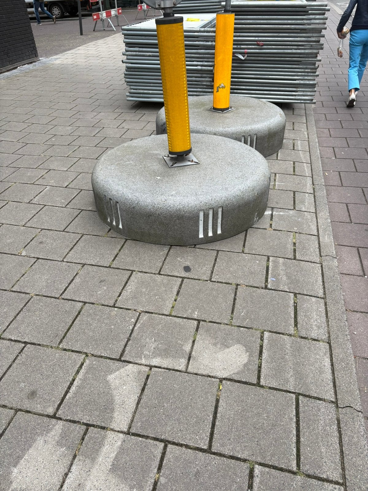 Natuursteen, Tuin en Terras, Ophalen, Zo goed als nieuw, Minder dan 1 meter, Parasolvoet