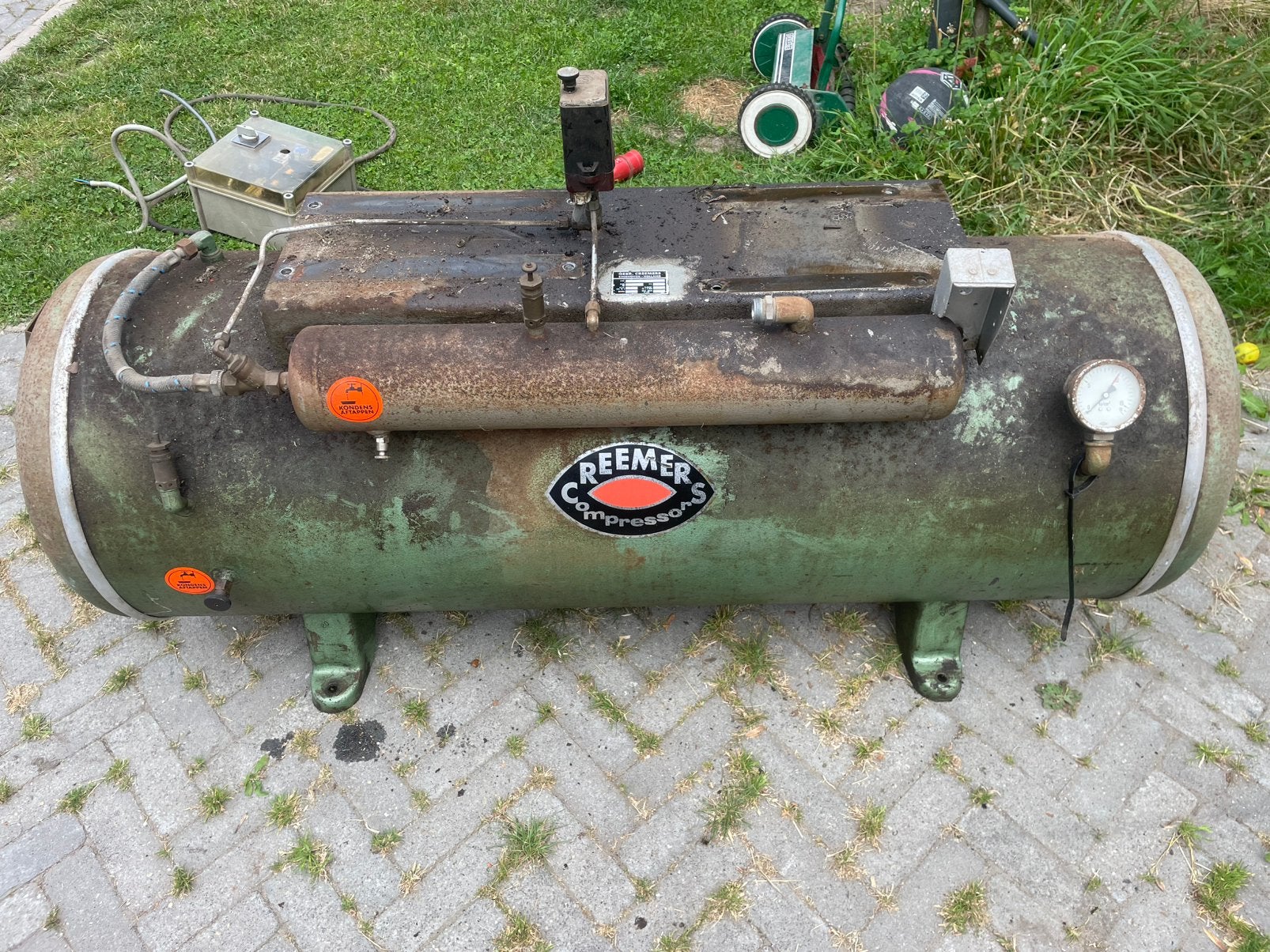 Compressor tank 300 ltr, Doe-het-zelf en Verbouw, Compressors, 100 liter of meer, Ophalen, Gebruikt, 10 bar of meer