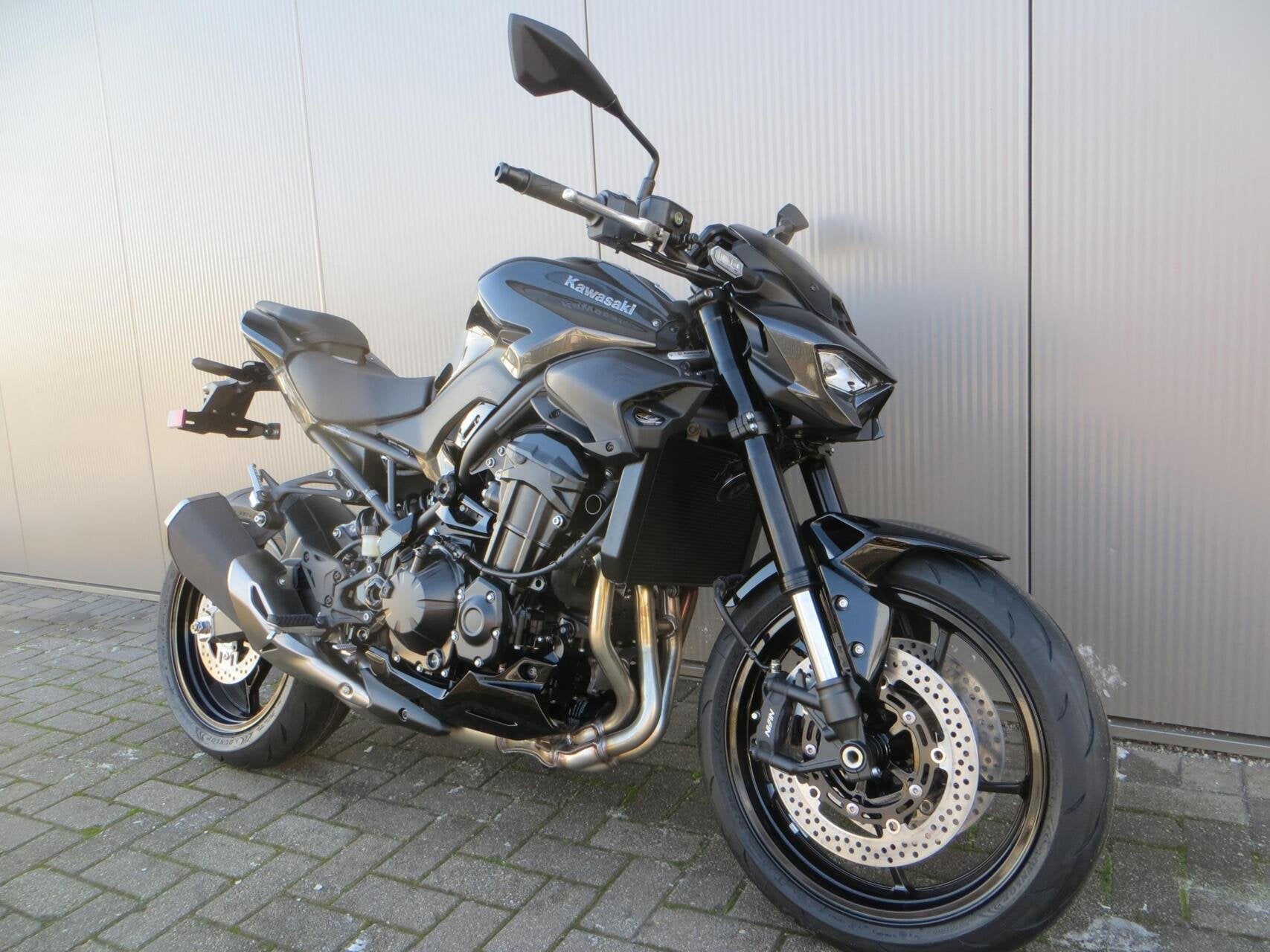 Kawasaki Z900, Motoren, 948 cc, Bedrijf, Traction Control, Meer dan 35 kW