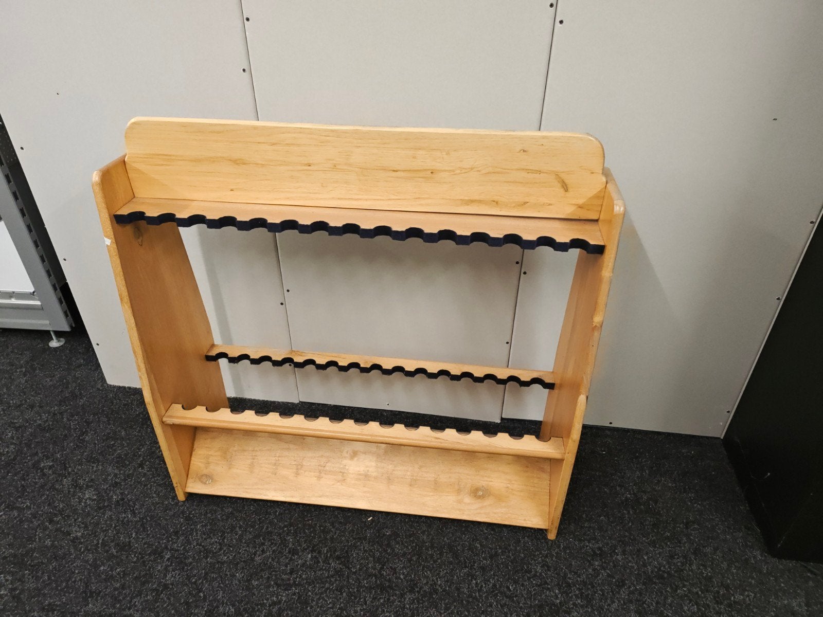 Hengelrek voor 30 hengels - Houten display, Ophalen, Zo goed als nieuw