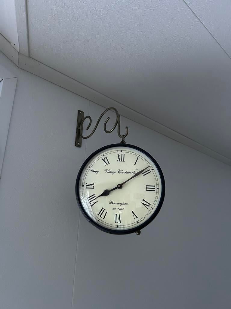 Stations klok, Huis en Inrichting, Ophalen, Zo goed als nieuw, Wandklok
