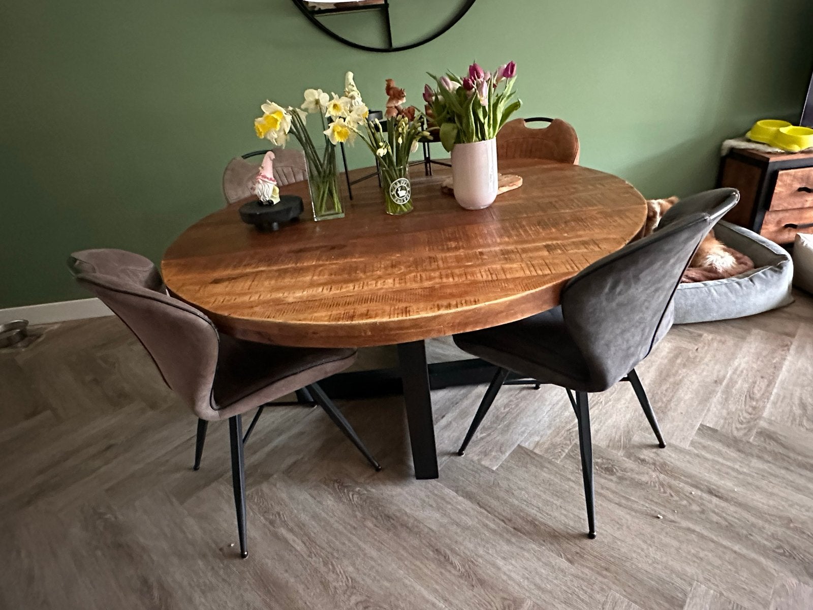 Ronde eettafel van mangohout met metalen onderstel, Ophalen, Gebruikt, 100 tot 150 cm, Rond