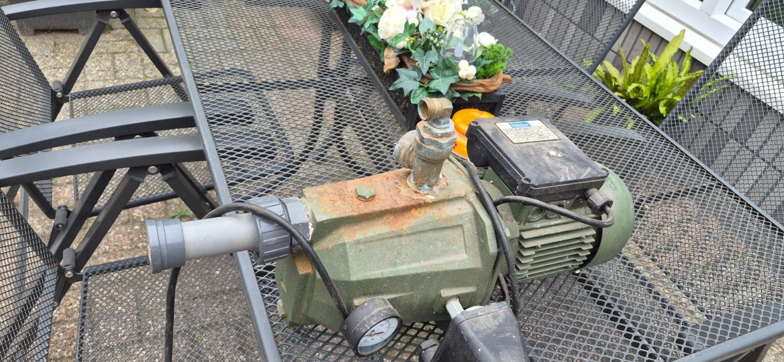Waterland waterpomp met drukvat (24L), Ophalen of Verzenden, Gebruikt, Elektrisch, Hydrofoorpomp