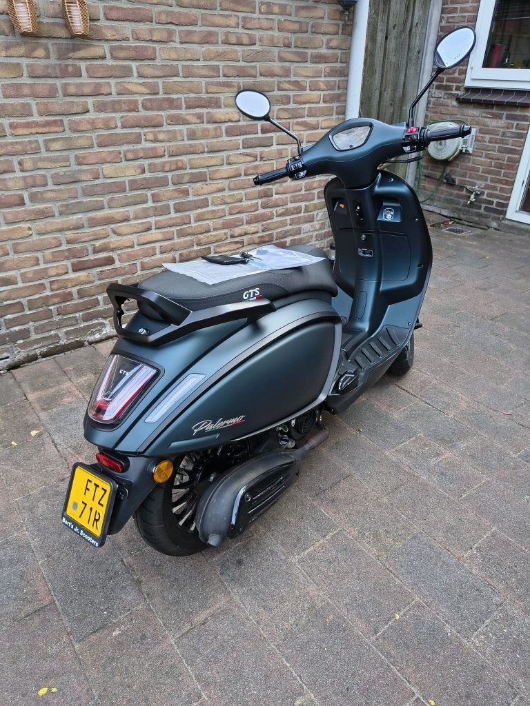 Palermo GTS Bromscooter 2025, Fietsen en Brommers, Ophalen, Maximaal 45 km/u, Zo goed als nieuw, GTS Palermo / Toscane / Trento
