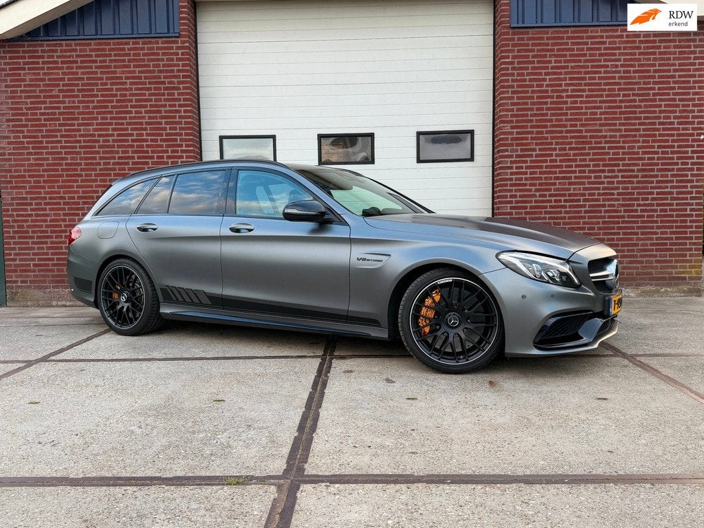 Mercedes-Benz C-klasse Estate AMG 63 S Pano Keram Kuip Burm, Auto's, Automaat, Achterwielaandrijving, 102 €/maand, 3982 cc
