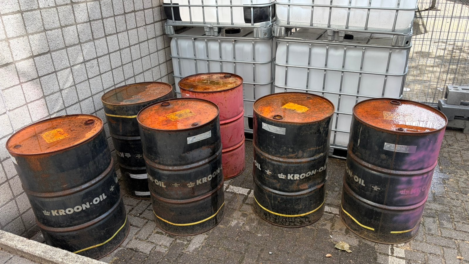 Olievaten gratis af te halen, Ophalen, Gebruikt