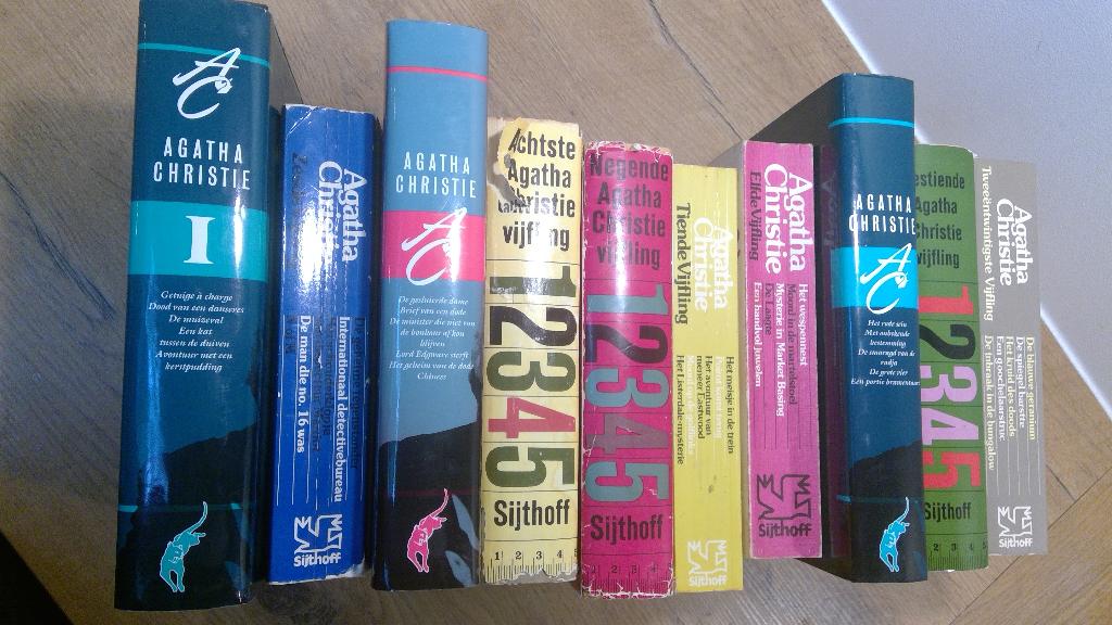 10 x Agatha Christie vijfling, Ophalen of Verzenden, Gelezen, Agatha Christie