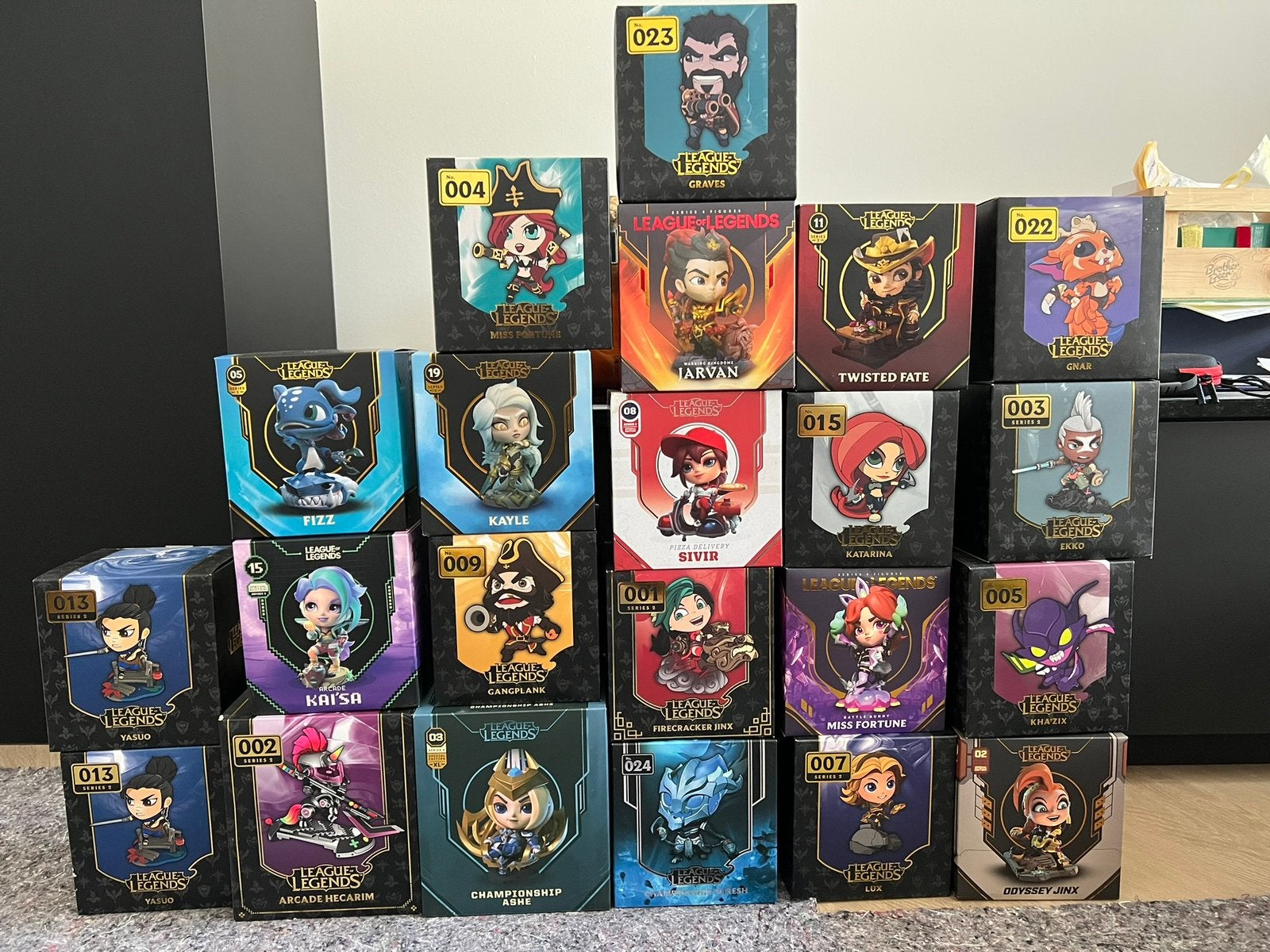 League of legends figuren collectables, Verzamelen, Ophalen, Zo goed als nieuw