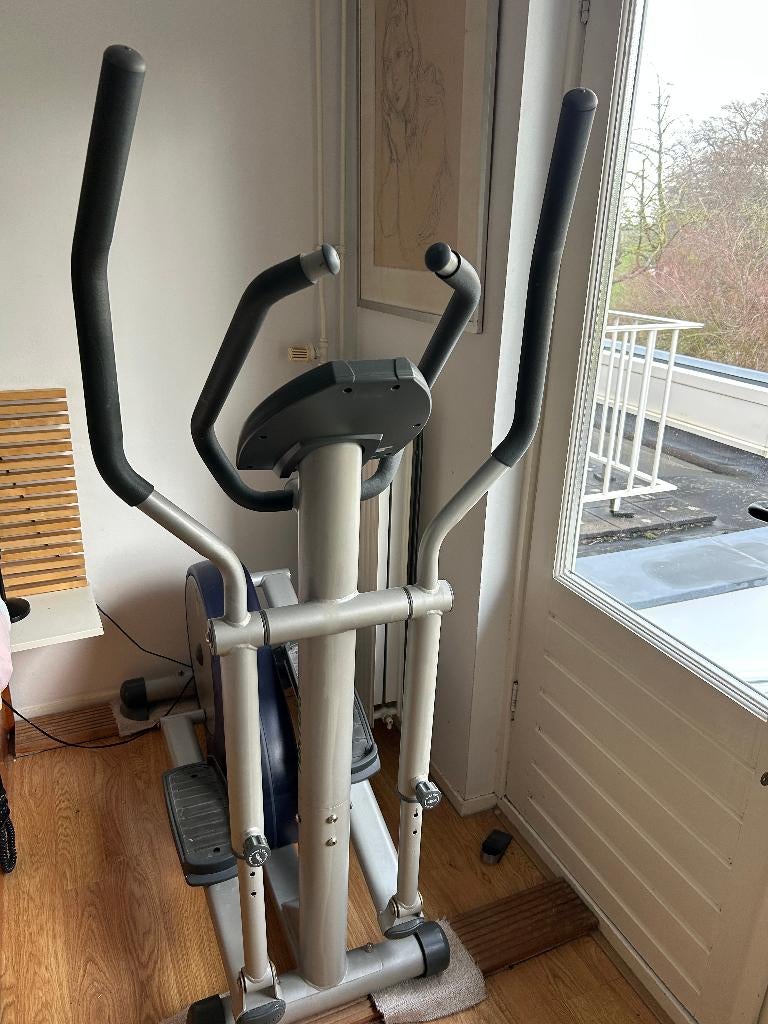 Tunturi Crosstrainer, Ophalen, Benen, Zo goed als nieuw, Crosstrainer