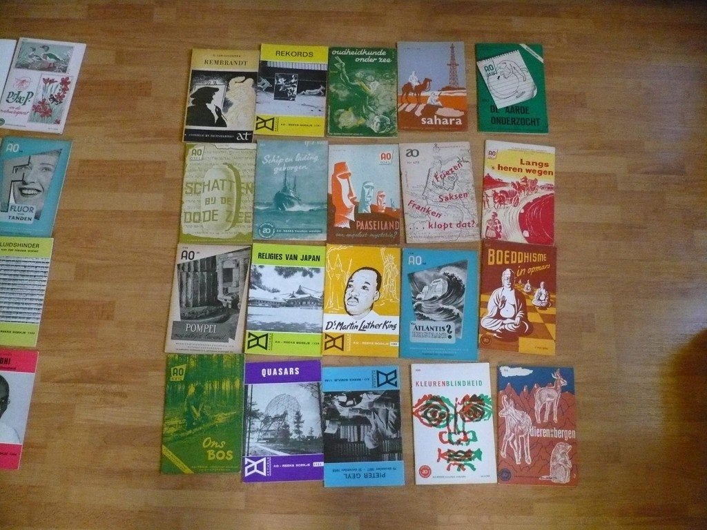 ongeveer 70 weetjes boekjes over allelei onderwerpen, Boeken, 20e eeuw of later, Overige gebieden, Ophalen of Verzenden, Zo goed als nieuw
