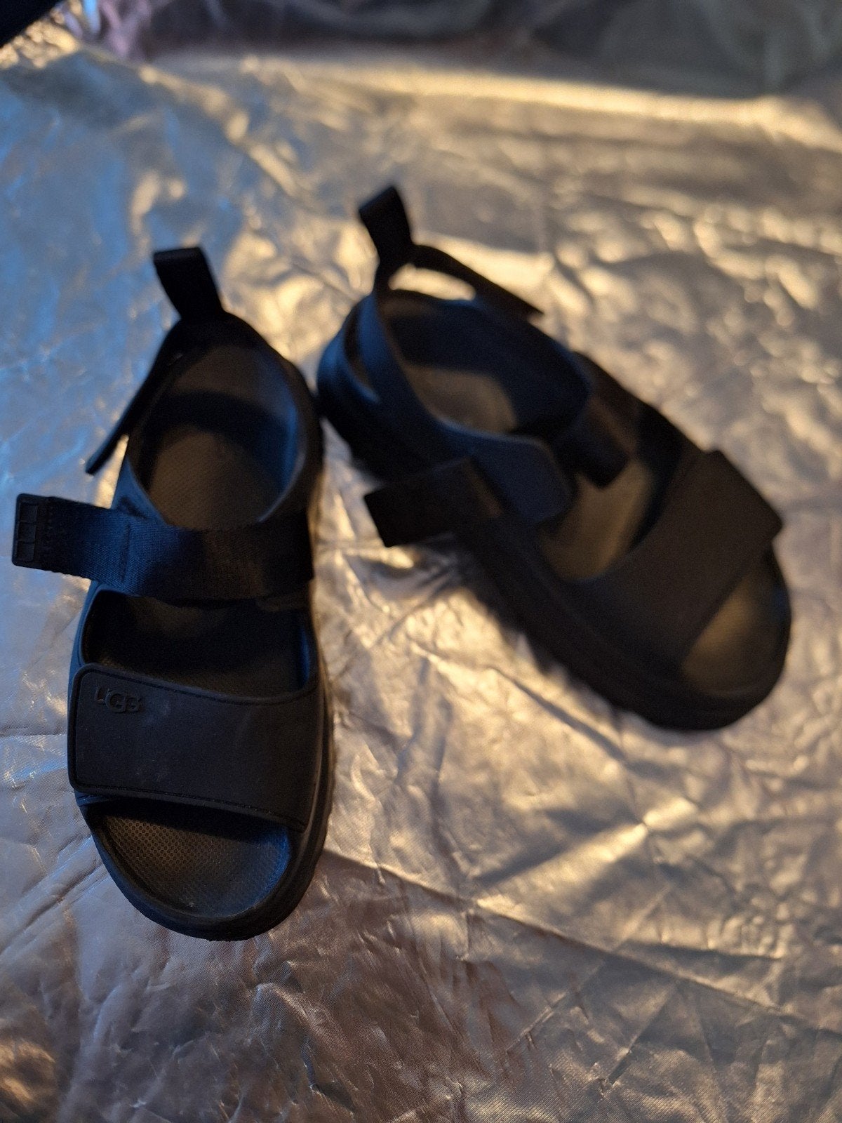 Ugg sandalen maat 41, zo goed als nieuw, UGG, Zwart, Zo goed als nieuw, Sandalen of Muiltjes